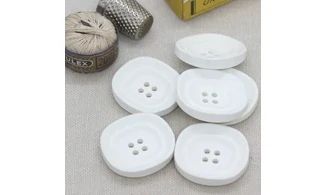 6 boutons / 29MM / Blanc