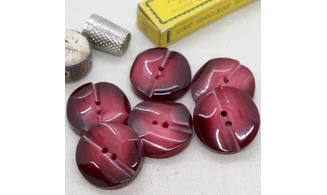 6 boutons / 31MM / Rouge