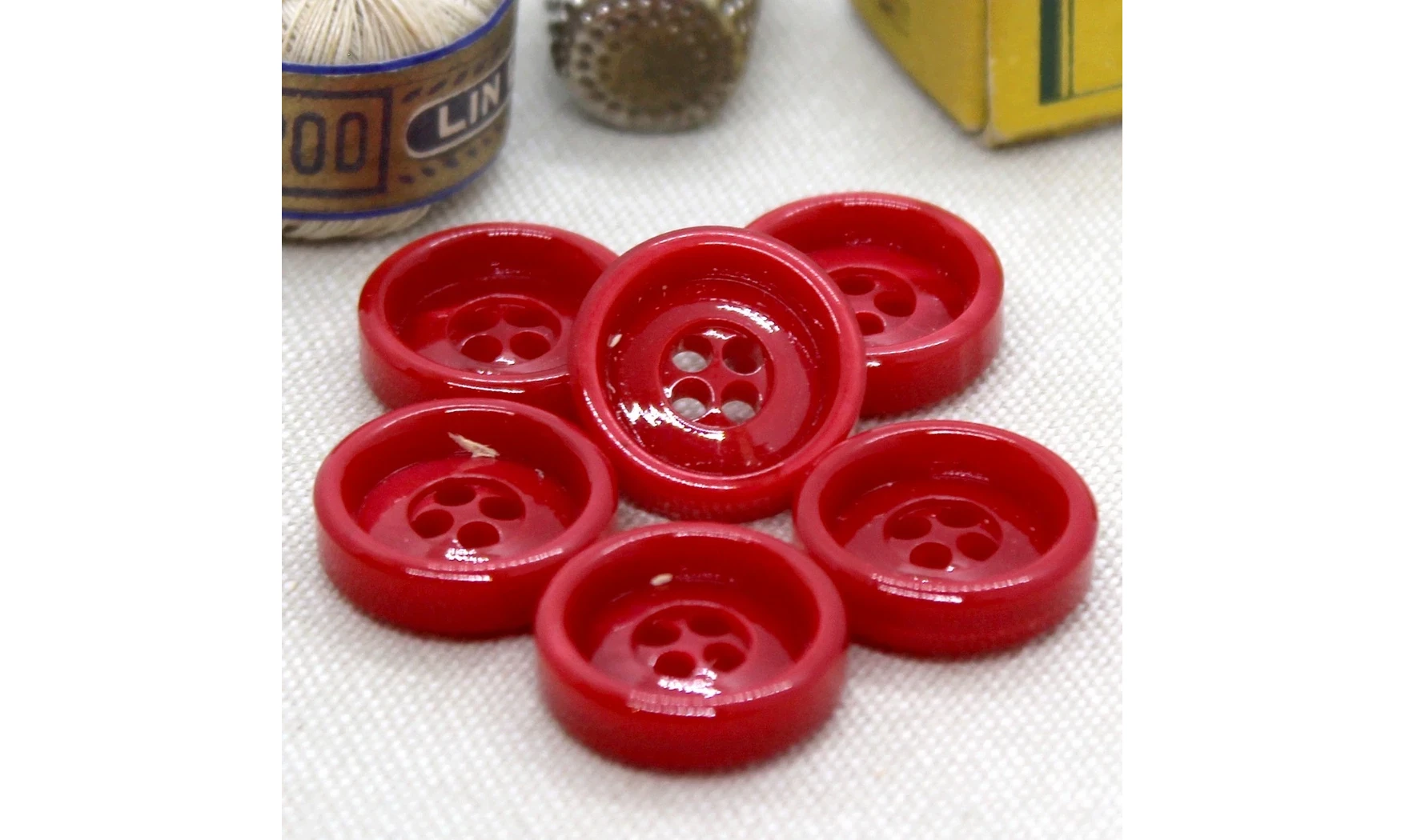 Bouton VINTAGE ROUGE / par 6 / 18MM