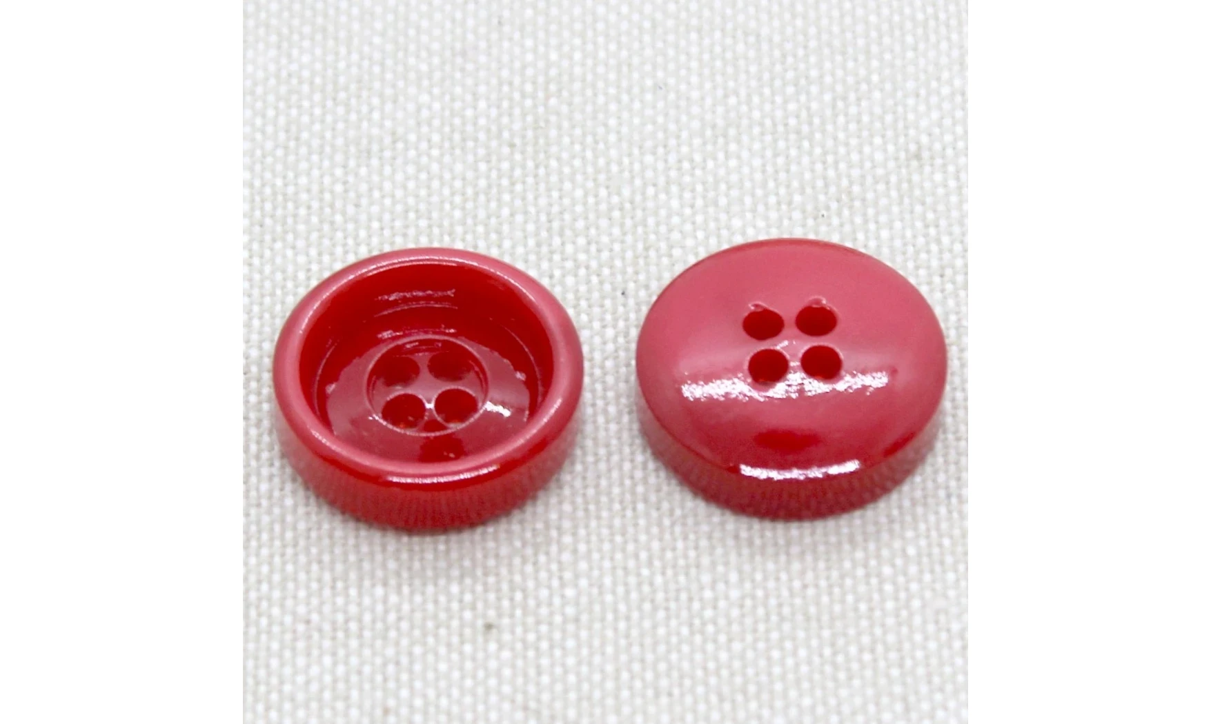 Bouton VINTAGE ROUGE / par 6 / 18MM