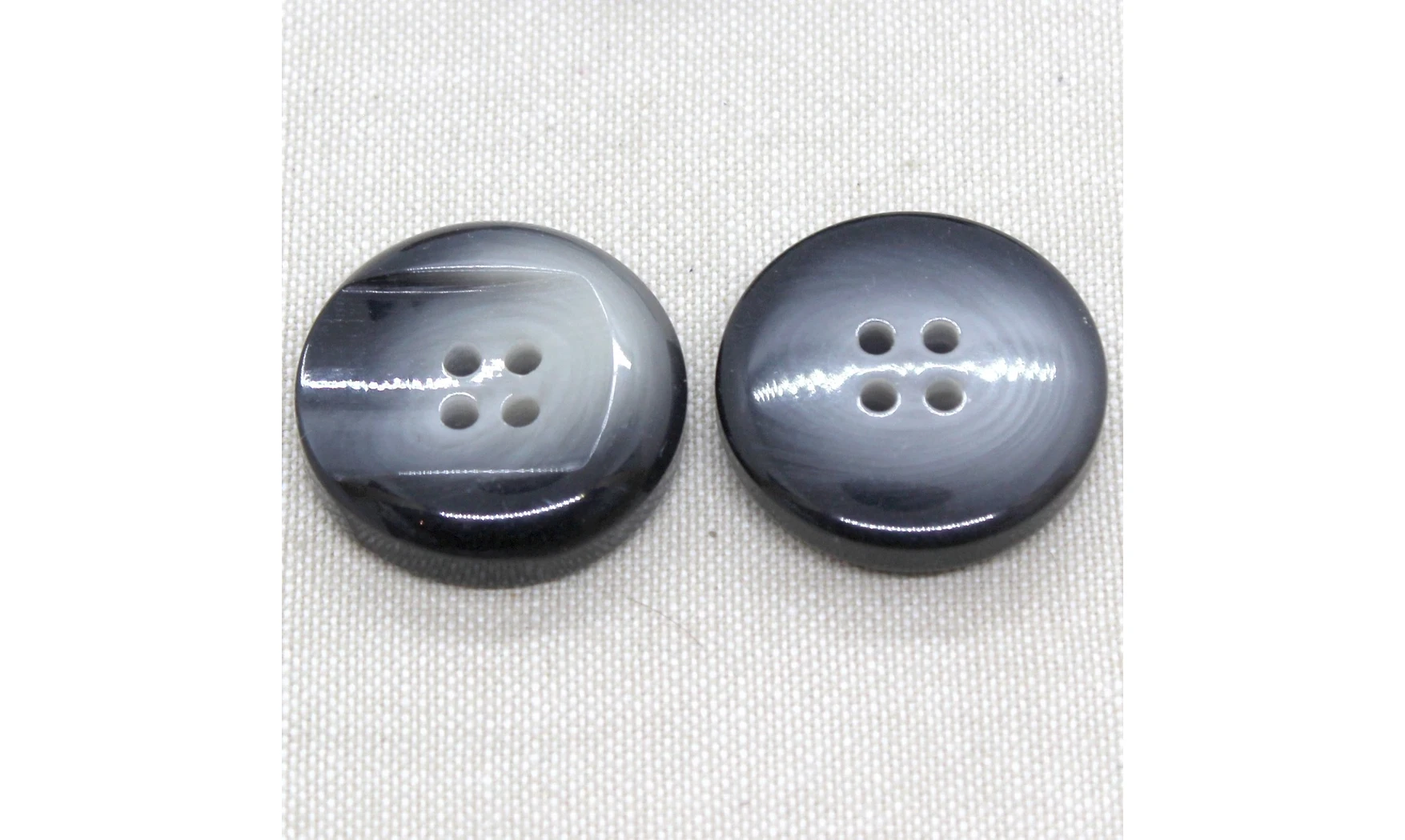 Bouton VINTAGE GRIS / par 6 / 31MM