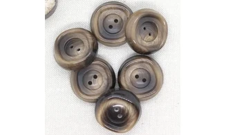 6 boutons / 28MM / Brun