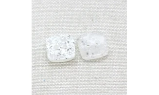 6 boutons / 12MM / Carré moucheté