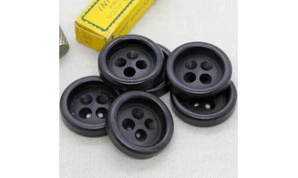 6 boutons / 35MM / Noir