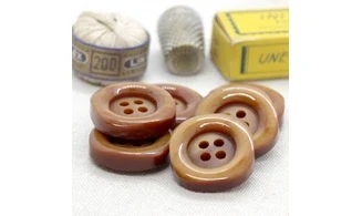 Bouton VINTAGE BRUN / par 6 / 24MM