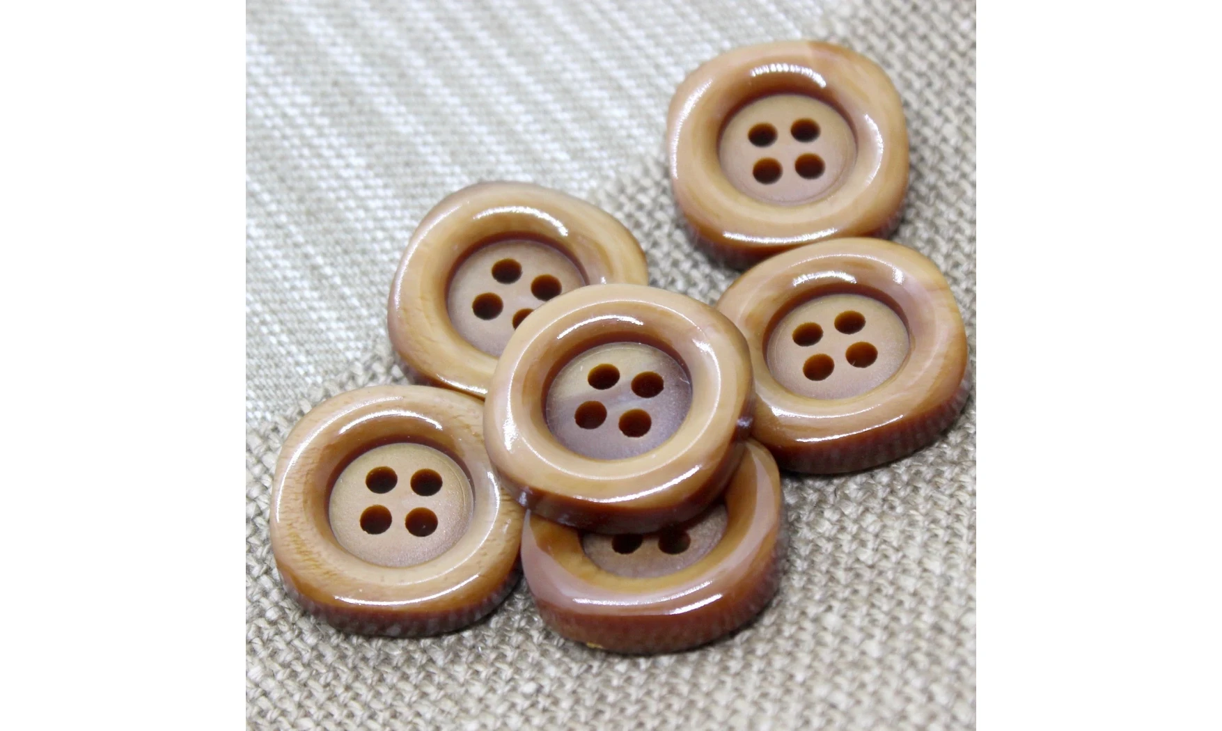 Vintage Button 163B