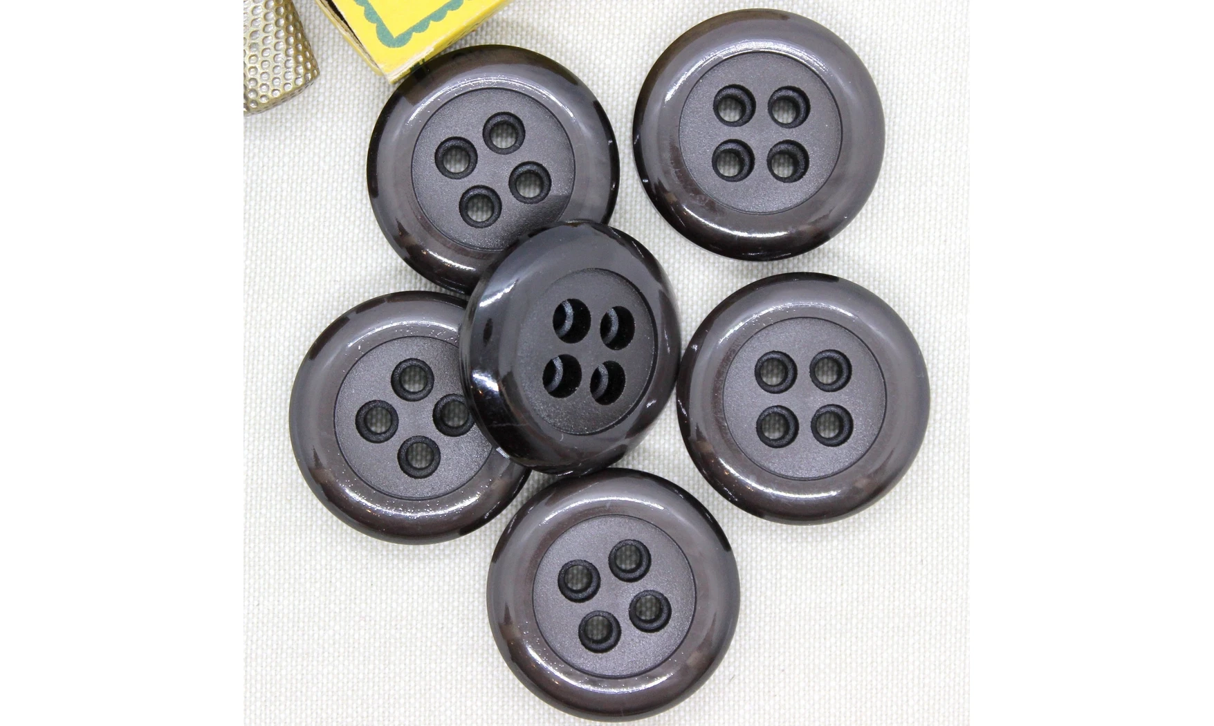 Bouton VINTAGE NOIR / par 6 / 35MM