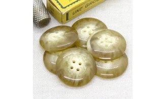 6 boutons / 30MM / Brun