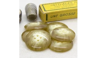 6 boutons / 30MM / Brun