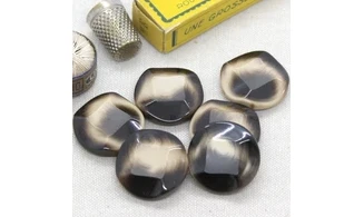6 boutons / 27MM / Brun