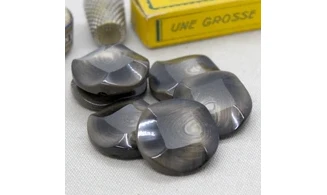 Bouton VINTAGE BRUN / par 6 / 27MM