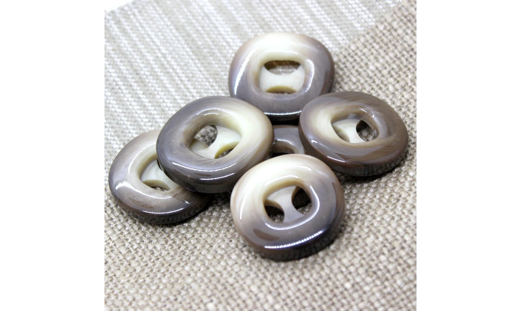 Vintage Button 236B