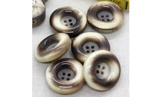 Bouton VINTAGE BRUN / par 6 / 34MM