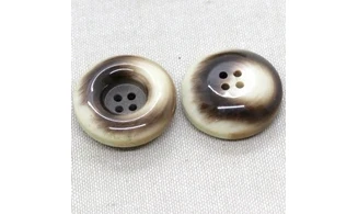 Vintage button 134B