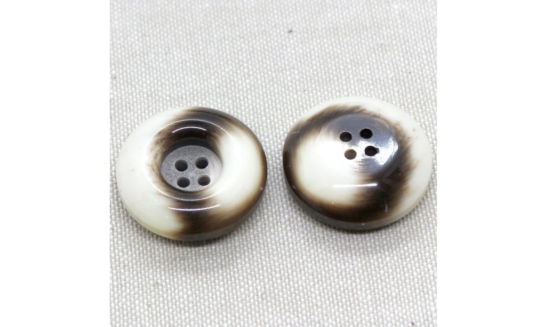 Bouton VINTAGE BRUN / par 6 / 27MM