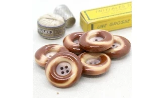Bouton VINTAGE BRUN / par 6 / 31MM