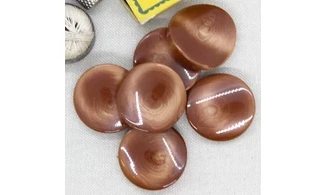 Vintage Button 143B