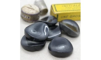 Bouton VINTAGE GRIS / par 6 / 31MM