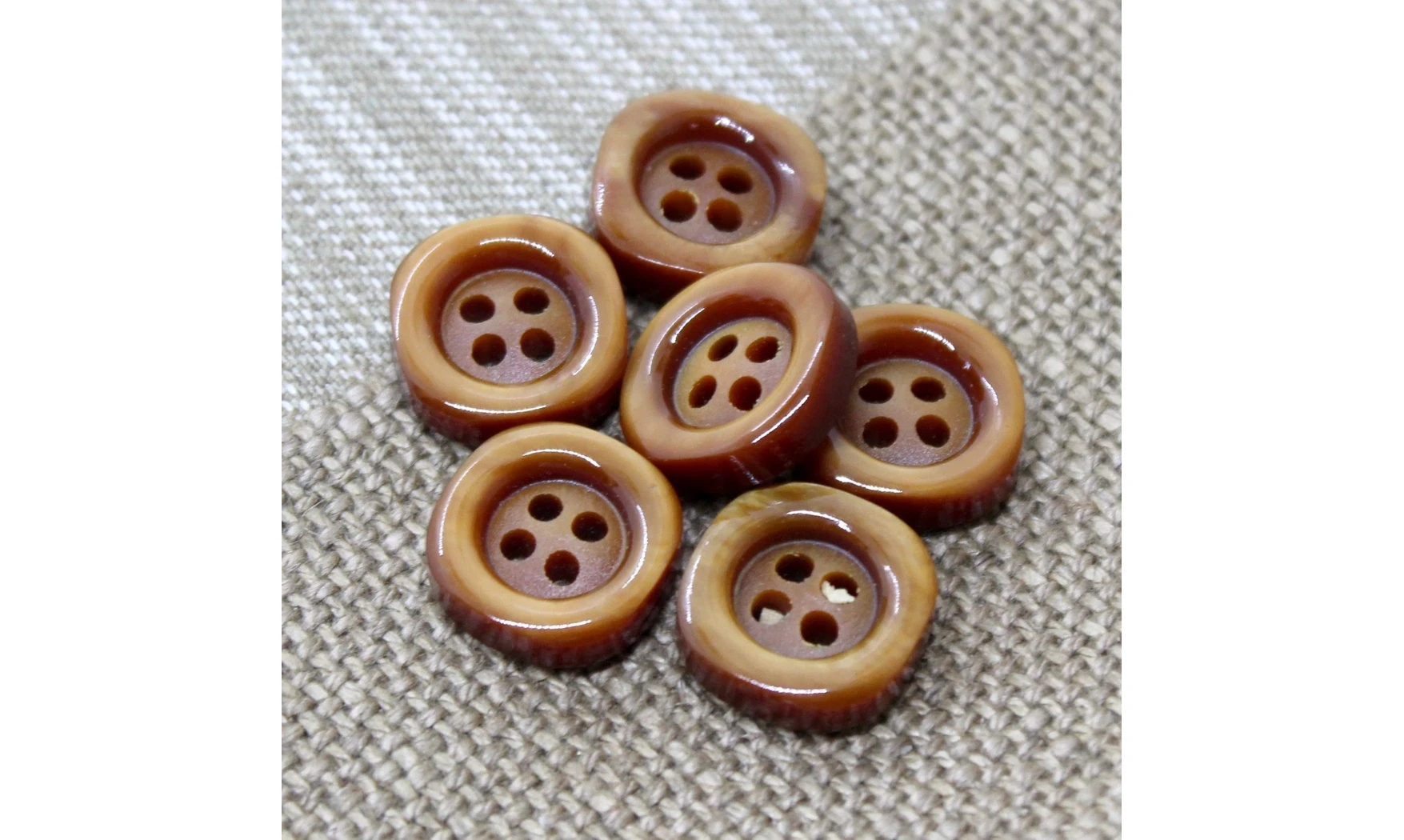Vintage Button 165B