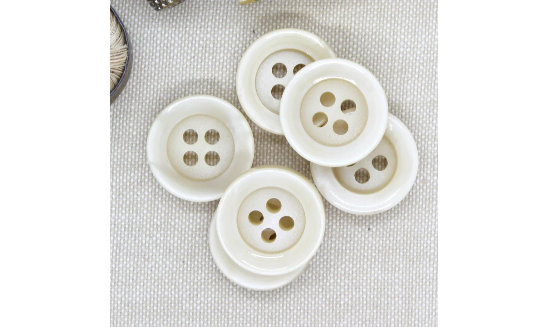 6 boutons / 21MM / Ivoire