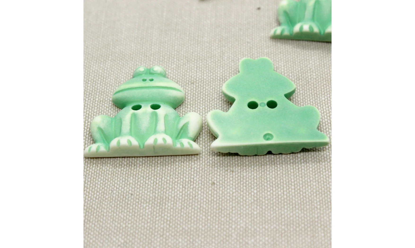 4 boutons / 35MM / Vert "Grenouille"