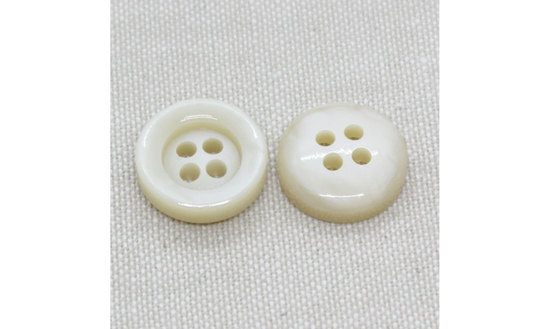 6 boutons / 18MM / Ivoire