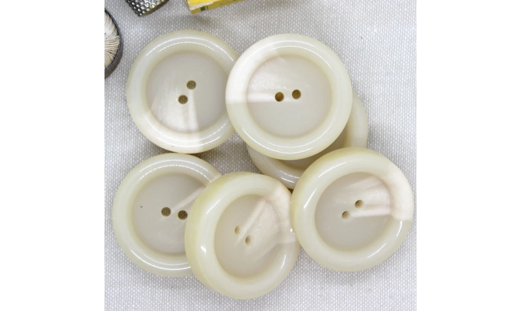 Bouton VINTAGE IVOIRE / par 6 / 39MM