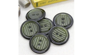 Bouton VINTAGE VERT / par 6 / 31MM
