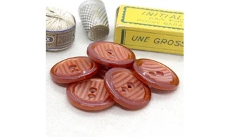 Bouton VINTAGE ROUGE / par 6 / 26MM