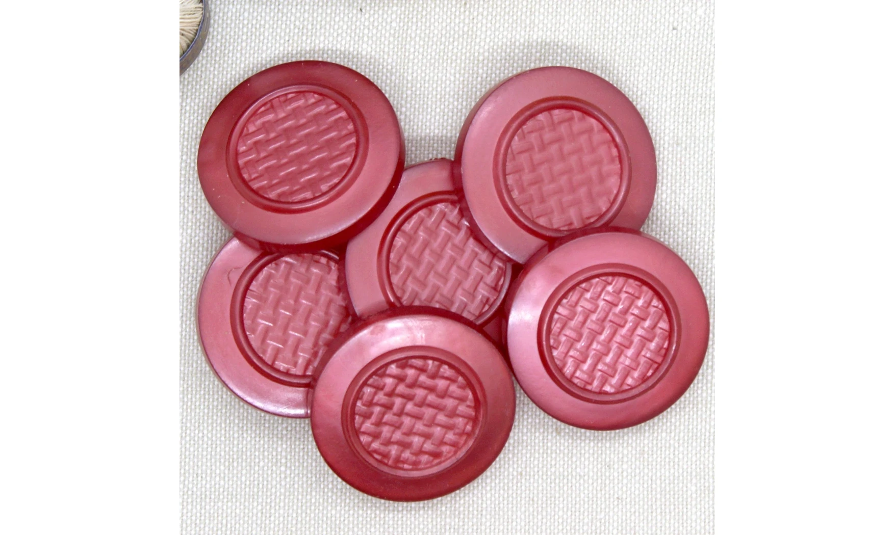 6 boutons / 34MM / Rouge