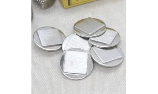 6 boutons / 18MM / Métal "Carré"