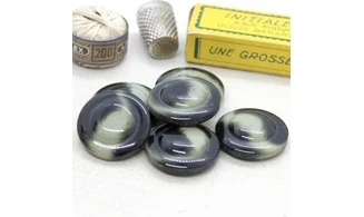Vintage Button 174B