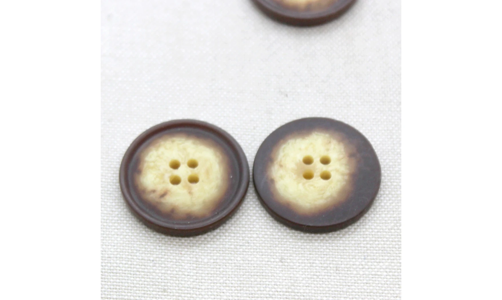 6 boutons / 28MM / Brun "Magma"