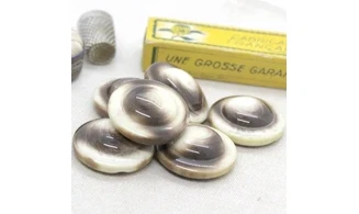 Bouton VINTAGE BRUN / par 6 / 31MM