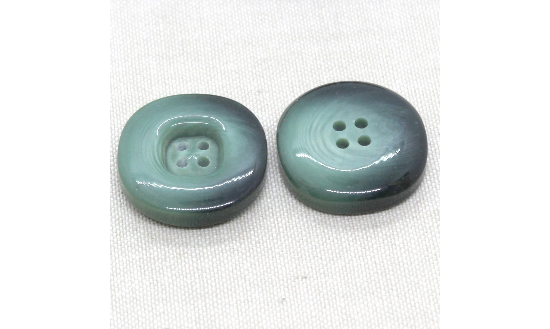 Bouton VINTAGE VERT / par 6 / 30MM