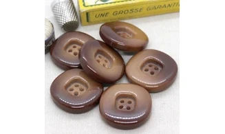 Bouton VINTAGE BRUN / par 6 / 32MM