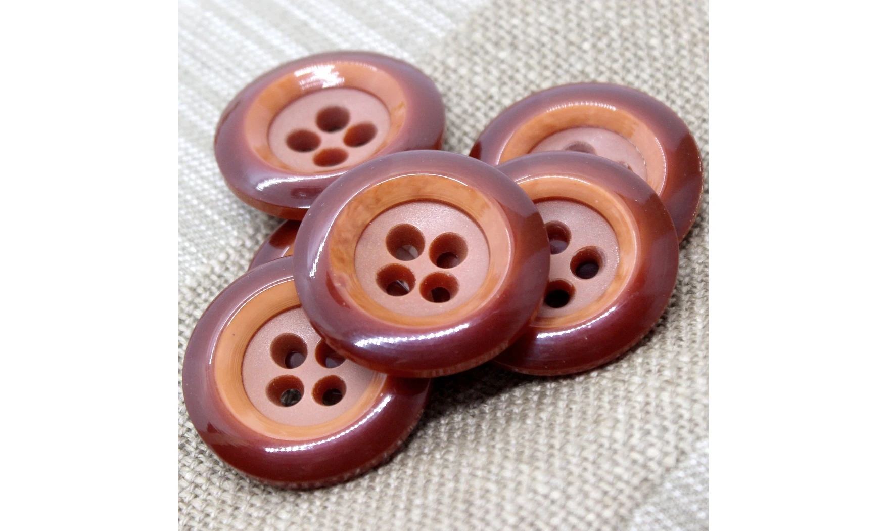 Bouton VINTAGE ROUGE / par 6 / 36MM