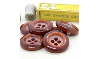 Bouton VINTAGE ROUGE / par 6 / 30MM