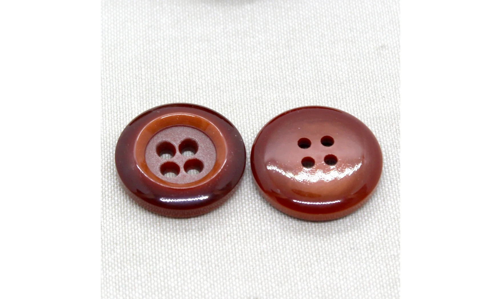 Vintage Button 230B