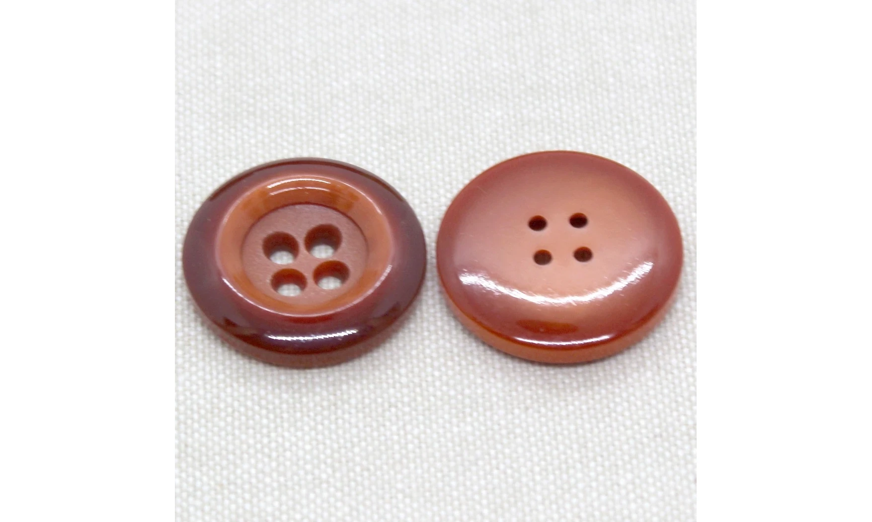 Bouton VINTAGE ROUGE / par 6 / 27MM