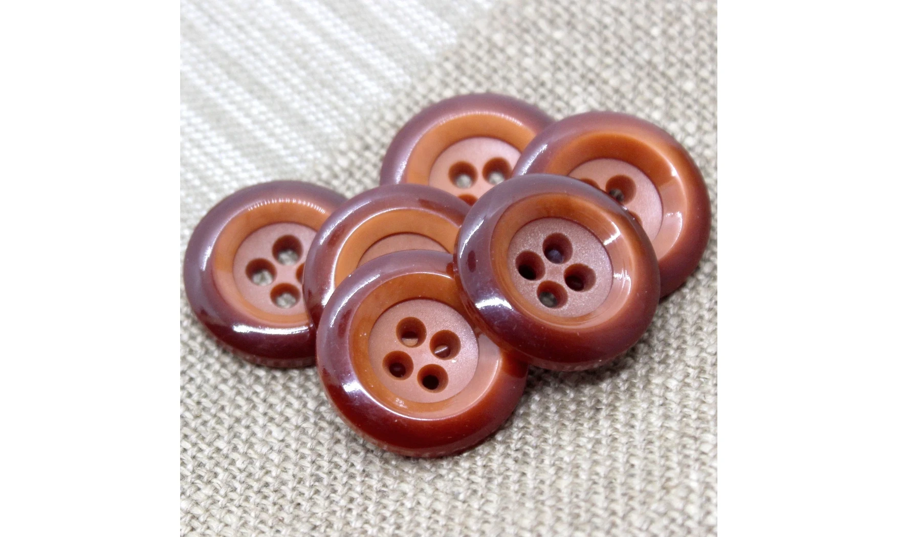 Bouton VINTAGE ROUGE / par 6 / 27MM