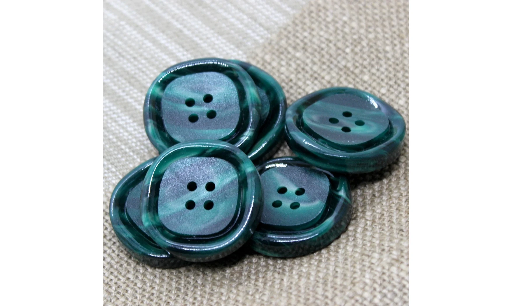 Vintage Button 217B