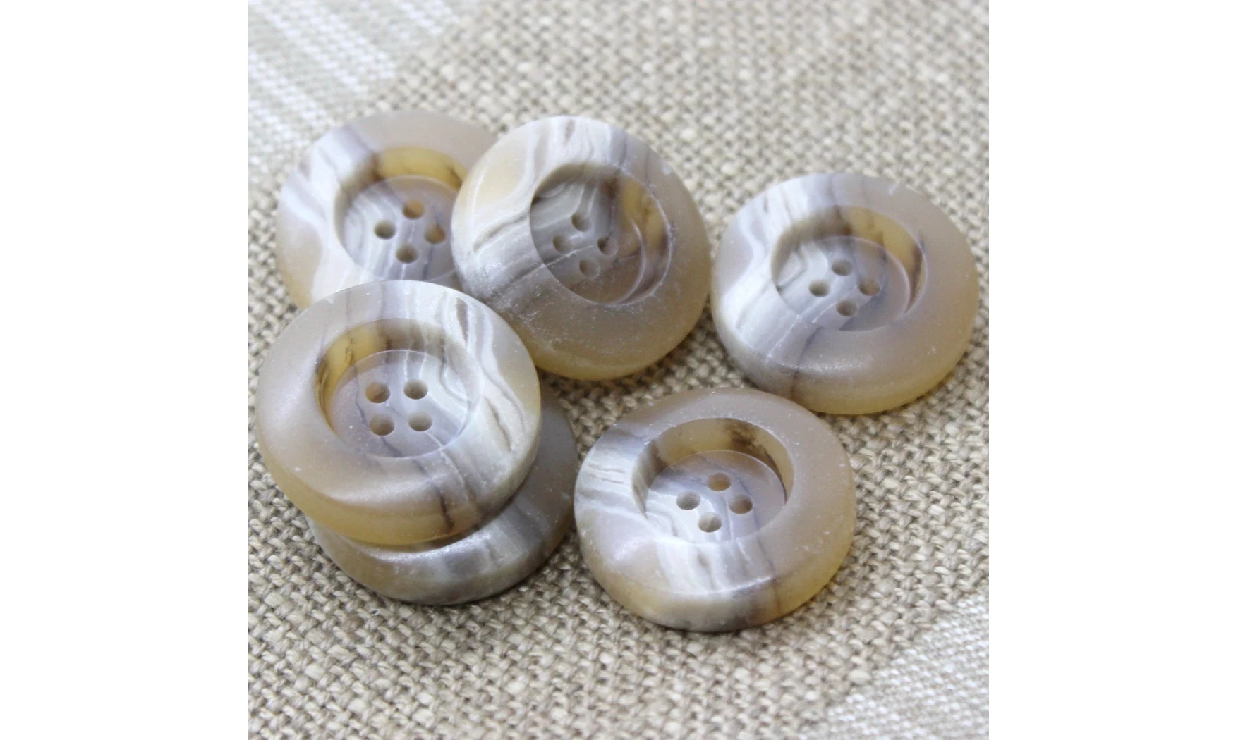 Vintage Button 205B
