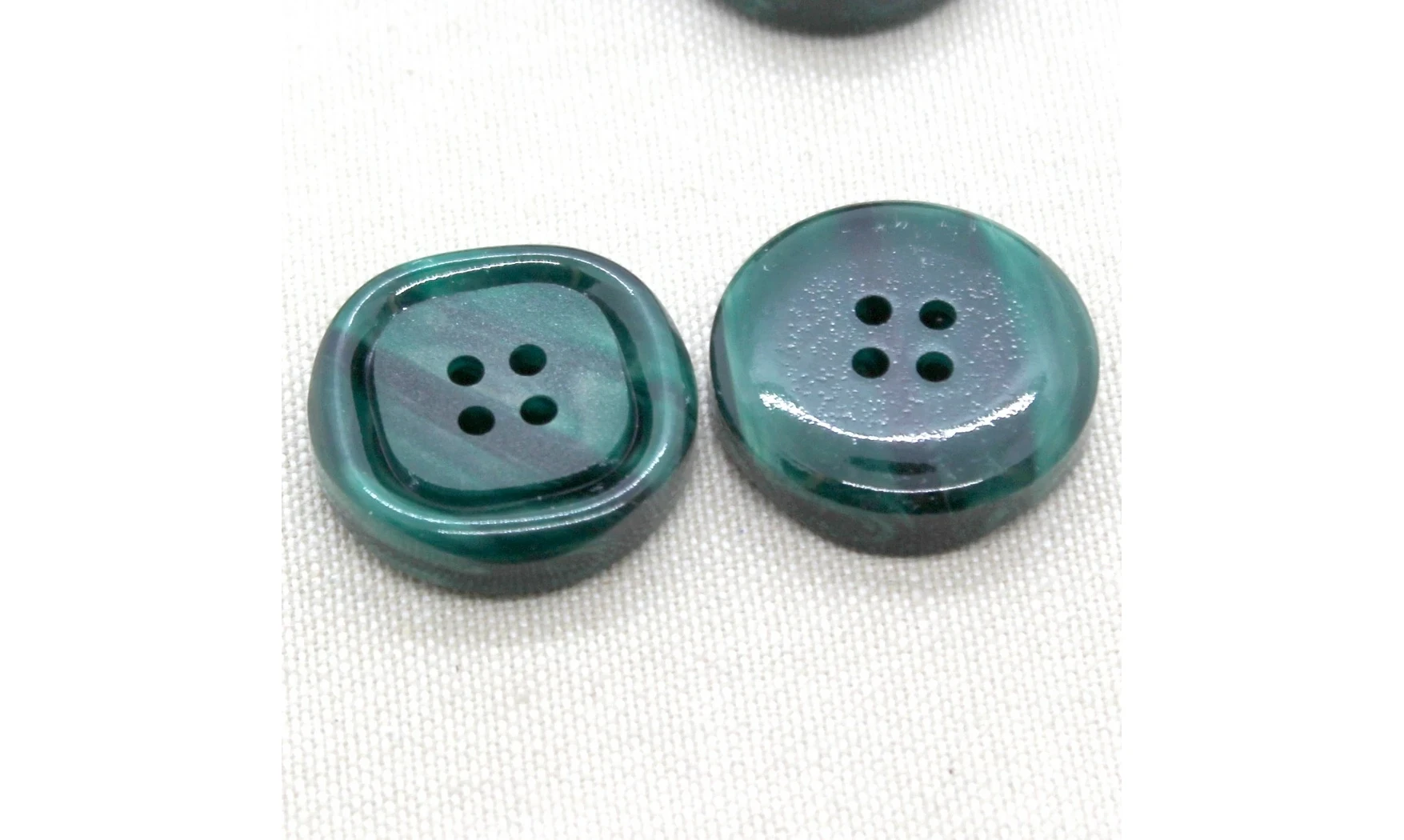 Vintage Button 218B