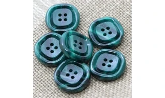 Vintage Button 219B