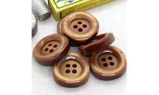 Bouton VINTAGE BRUN / par 6 / 33MM