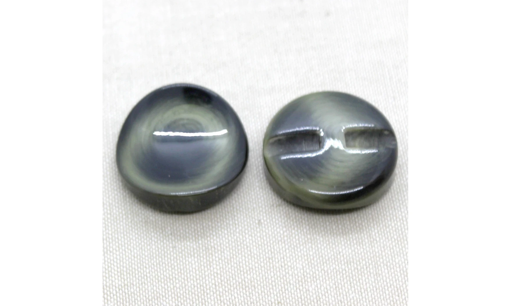 Bouton VINTAGE VERT / par 6 / 34MM