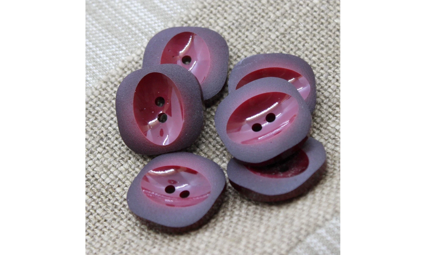 6 boutons / 24MM / Rouge