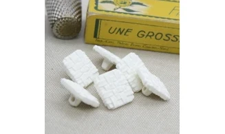 6 boutons / 14MM / Blanc carré "Tressé"