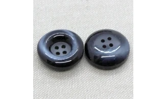 Vintage button 140B